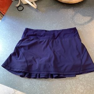 Size 4 Lululemon skirt